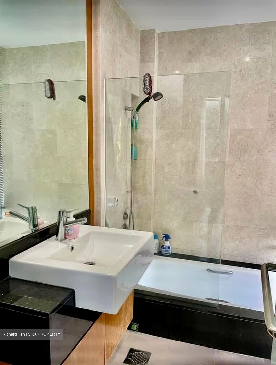One Fort (D15), Condominium #572743091